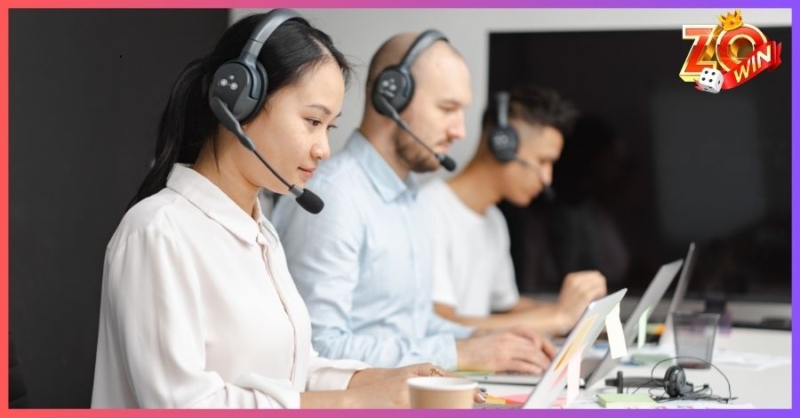 Liên hệ bộ phận hỗ trợ để lấy đường link tải app Zowin 